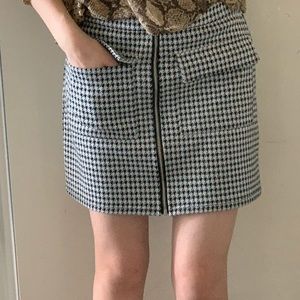 Drop price!Forever 21 Gingham zip-front Mini Skirt
